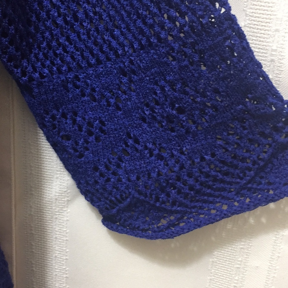 Blue top - Picture 4 of 4